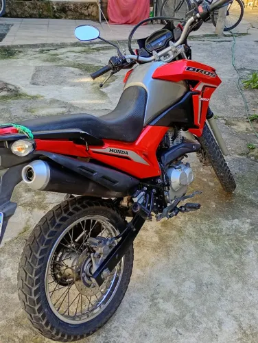 Vendo moto Bros 160 2022