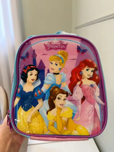 Lancheira menina