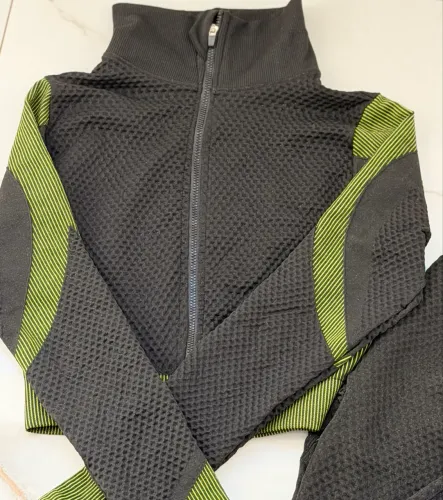 Conjunto academia 