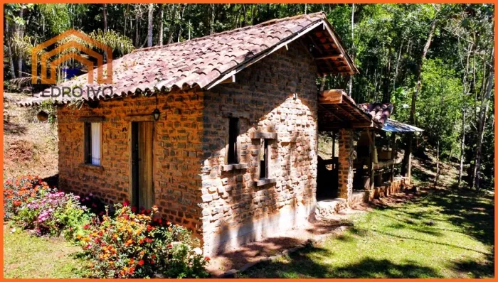 Sítio para Venda em Lima Duarte, Zona Rural, 1 dormitório, 1 banheiro