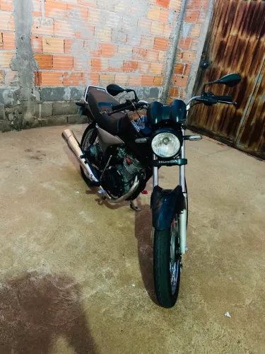 TITAN KS 150