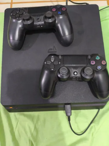 Playstation 4 1 TERA