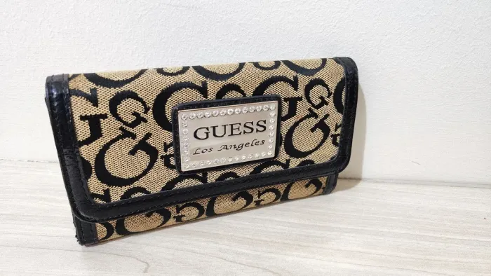 Carteira guess