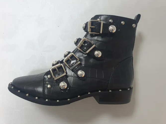 Bota coturno de couro estilo punk Schutz tamanho 35 