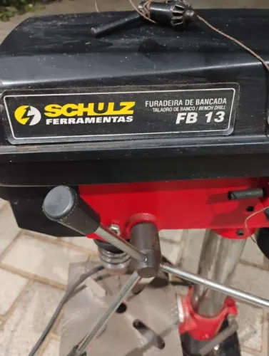 Furadeira de bancada 