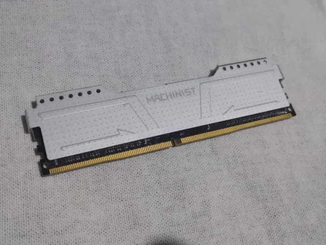 Memória ram 8GB 2400mhz DDR4 MACHINIST