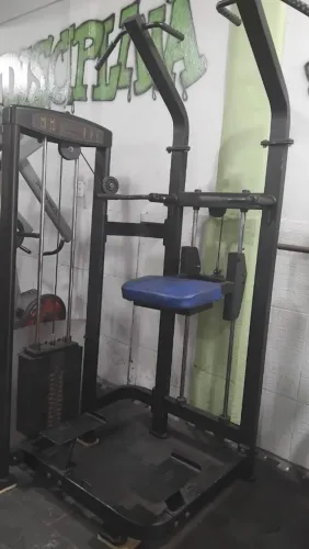 Vendo máquina de academia