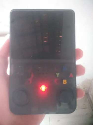Vídeo game portátil! R36S em perfeitas condições por apenas 220$