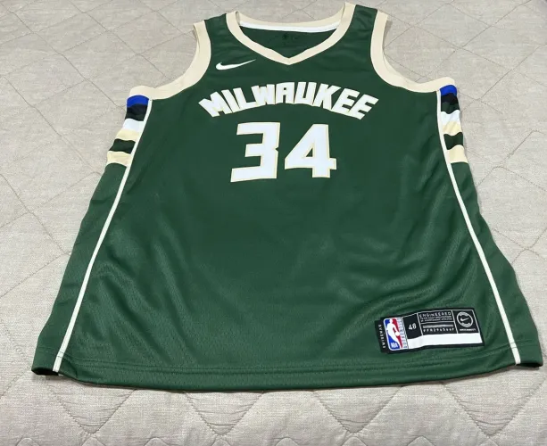 Milwaukee bucks nba jersey