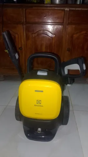 Lavadora de alta pressão Eletrolux