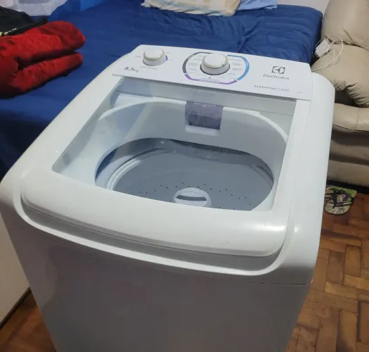 Entrego máquina de lavar roupas Electrolux 8,5kg seminova