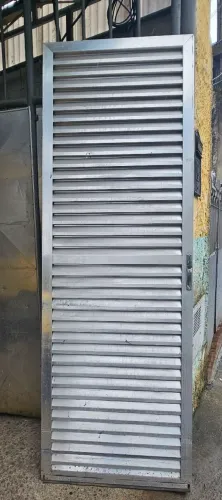 Porta alumínio
