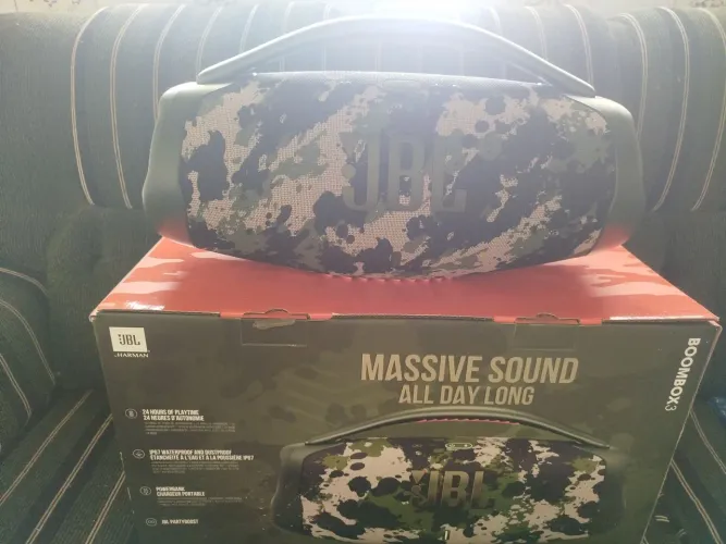 CAIXA DE SOMJBL BOMBOX 3 ORIGINAL. VALOR DA NOTA FISCAL 3.118,80