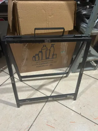 Cavalete de Ferro 50x50cm (Tubo 20x20)