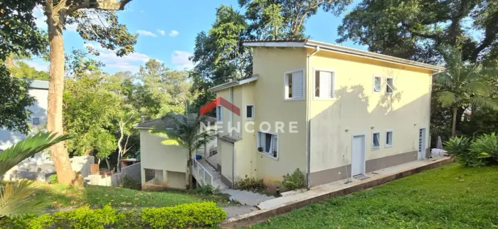 Casa de condomínio em Rua Azurita - Granja Viana - Jandira/SP