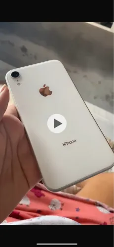iPhone XR 800$