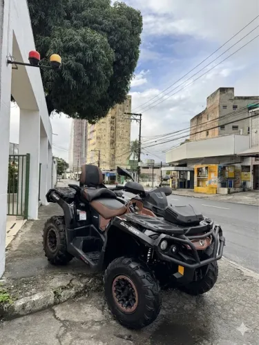 Can -Am Outlander MAX XT 850cc (QUADRICICLO)