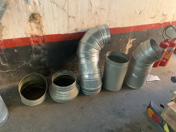 Tubulação coifa, Duto de Ar, exaustor usado em ótimas condições. Preço para levar hoje