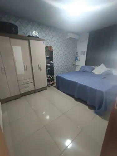//Casa no Mundo Novo - 2 quartos
