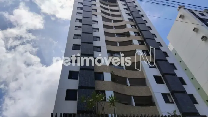 Apartamento de 2 quartos à venda na região da Paulo VI Pituba