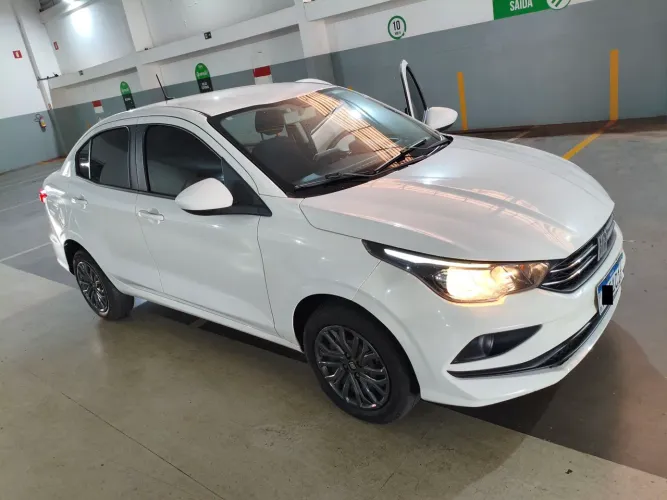 Fiat Cronos Drive 1.3 8V Flex 2023
