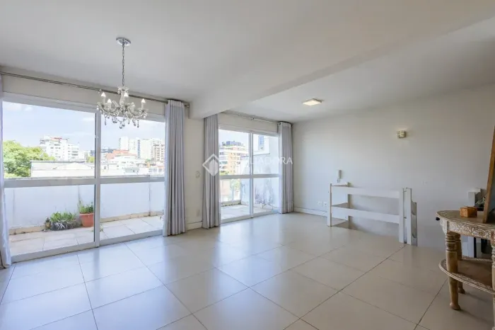 Apartamento/Cobertura com 2 quartos em Bom Fim - Porto Alegre - RS