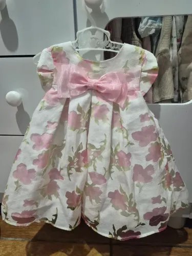 Vestido floral Boonie Baby, tamanho 6-12 meses