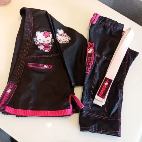 Kimono Infantil Personalizado Hello Kitty