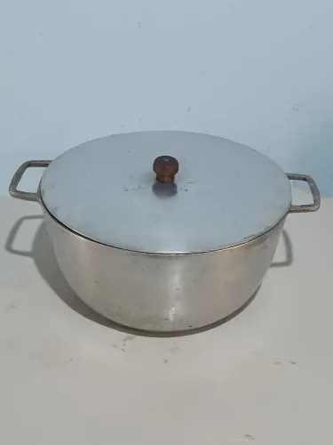 Vendo Tacho grande Alumínio batido 