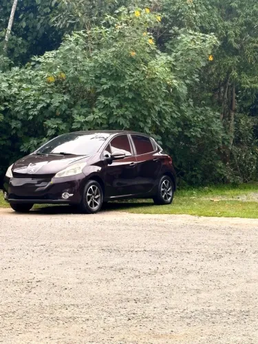 Peugeot 208 Active/active Pack 1.5 Flex 8V 5P 2014