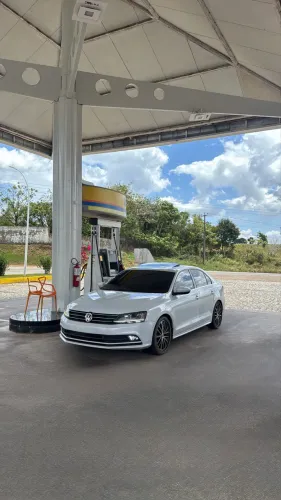 Volkswagen Jetta Highline 2.0 TSI 16V 4P Tiptronic 2017