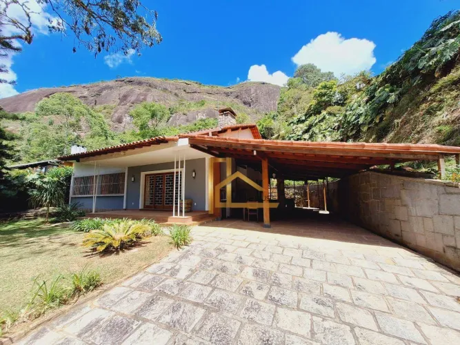 Casa com 3 dormitórios à venda, 175 m² - Parque do Imbui - Teresópolis/RJ
