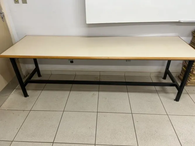 Bancada de Madeira em Fórmica 