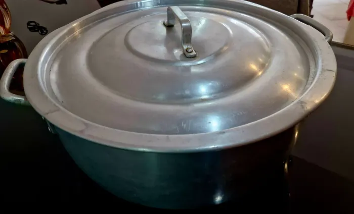 Panela alumínio grande 30 litros tipo caçarola tam 44cm alt 17 cm