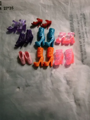 Lote de sapatinhos para boneca barbie