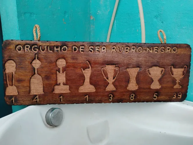 Placa Decorativa de Madeira Rústica 