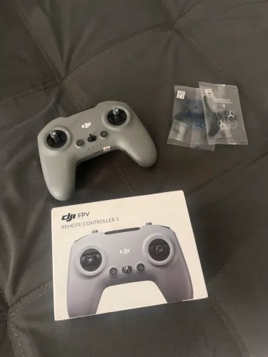 Dji Fpv Controle Remoto 3 + Par de Hélices para Avata 2 