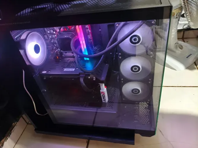 PC Gamer Ryzen 5 5600 | RX 580 | 16GB RAM RGB | Water Cooler 360mm | 768GB SSD