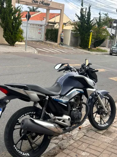 A Honda CG 160 Titan FlexOne Edição Especial 40 Anos