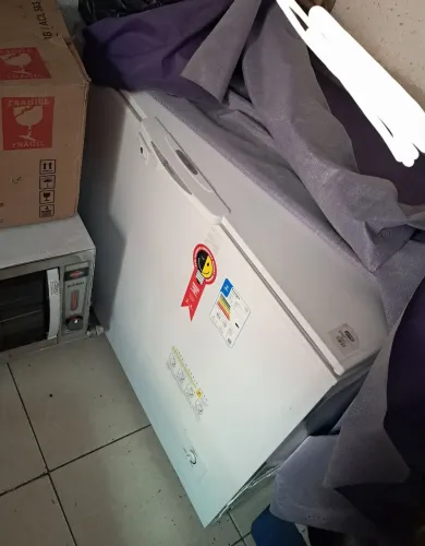 Vende-se freezer 314 litros