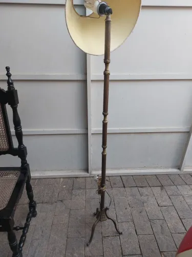 Abajur antigo ( pedestal)