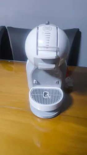 Cafeteira Dolce Gusto, estado excelente.