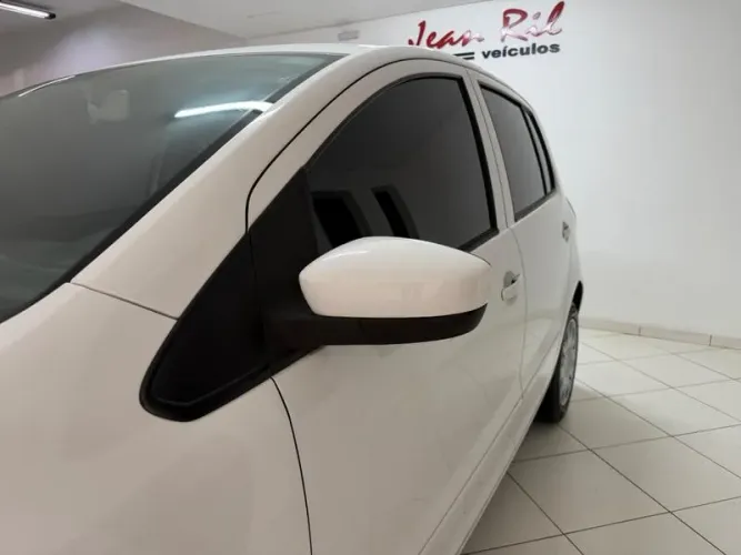 Volkswagen Fox 1.0 MI Total Flex 8V 5P 2011
