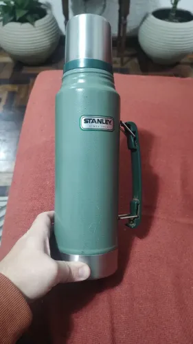 Garrafa térmica stanley