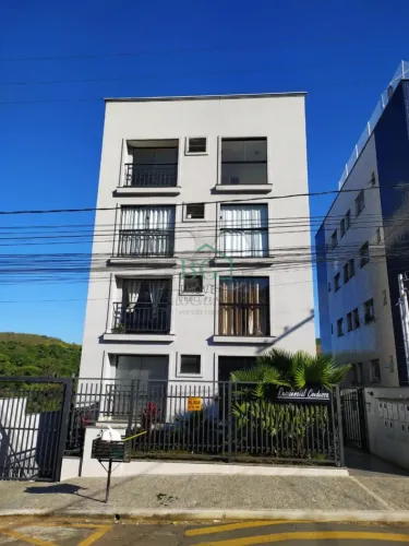 Excelente apartamento de 66m² á venda no Jardim Vitória em Poços de Caldas MG.