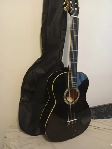 Violão novinho
