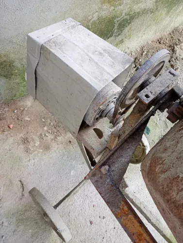 Betoneira funcionando vendo