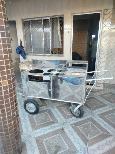 Vendo este carrinho de acarajé