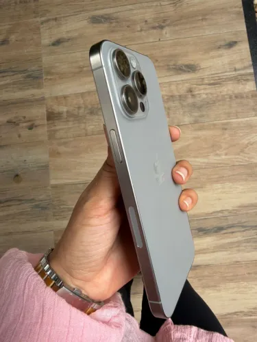 Vendo iPhone 15 pro Max