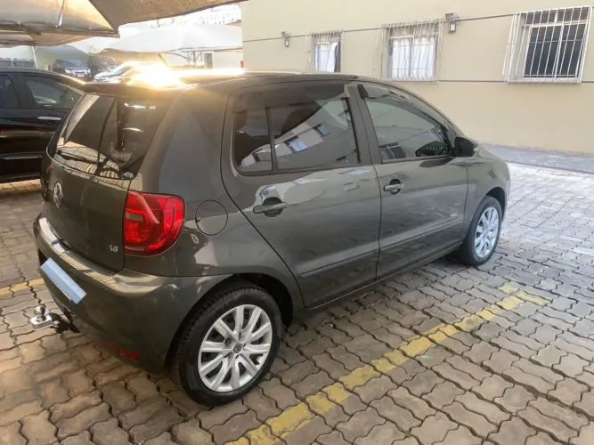 Volkswagen Fox 1.6 MI Total Flex 8V 5P 2013